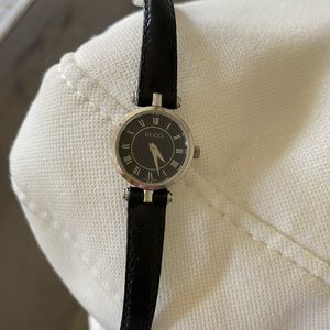 FLASH SALE!!! Authentic Gucci Vintage Ladies Watch